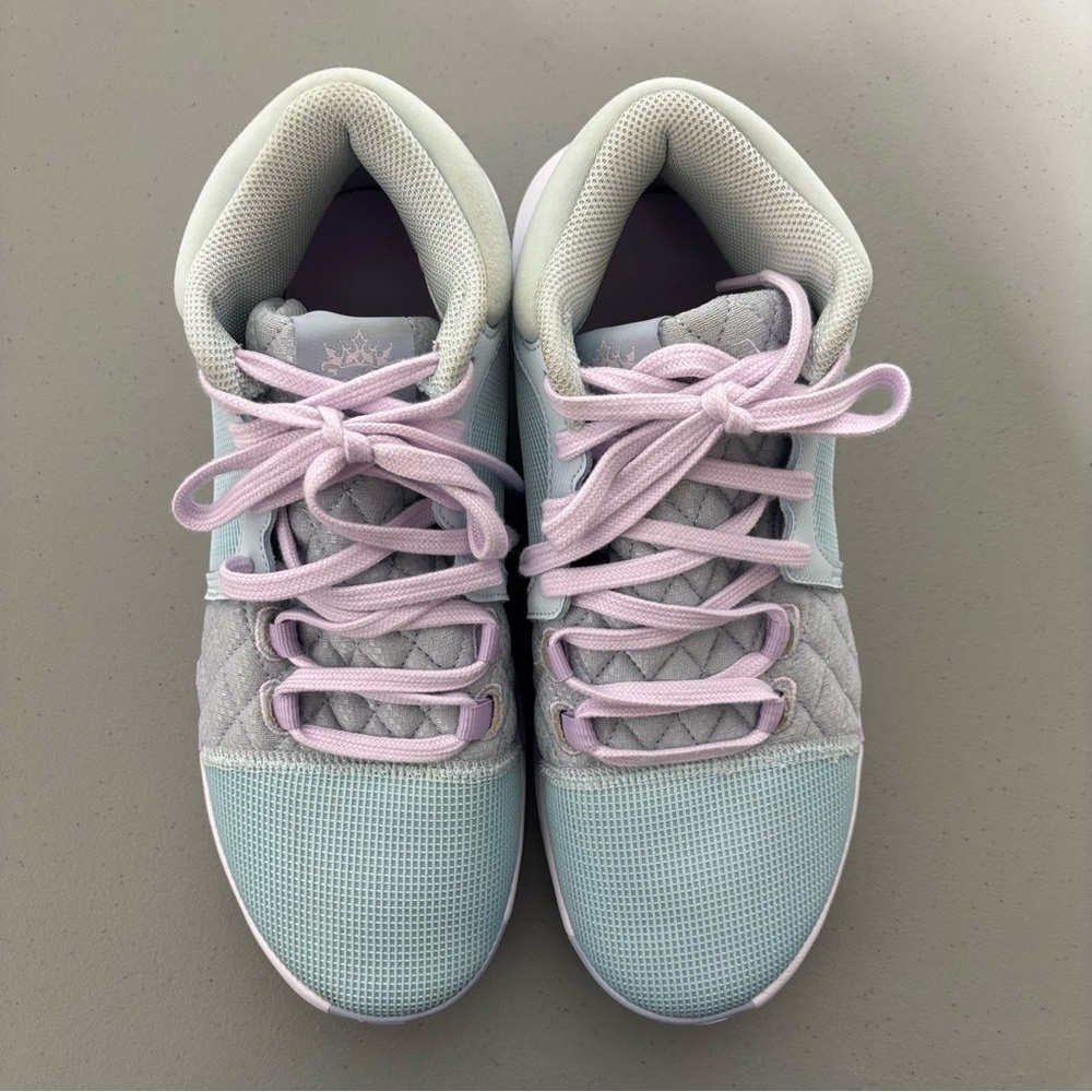 Nike Lebron Witness 8 Easter Glacier Blue Men's Basketball Shoes Athletic Size 8 - Picture 3 of 11